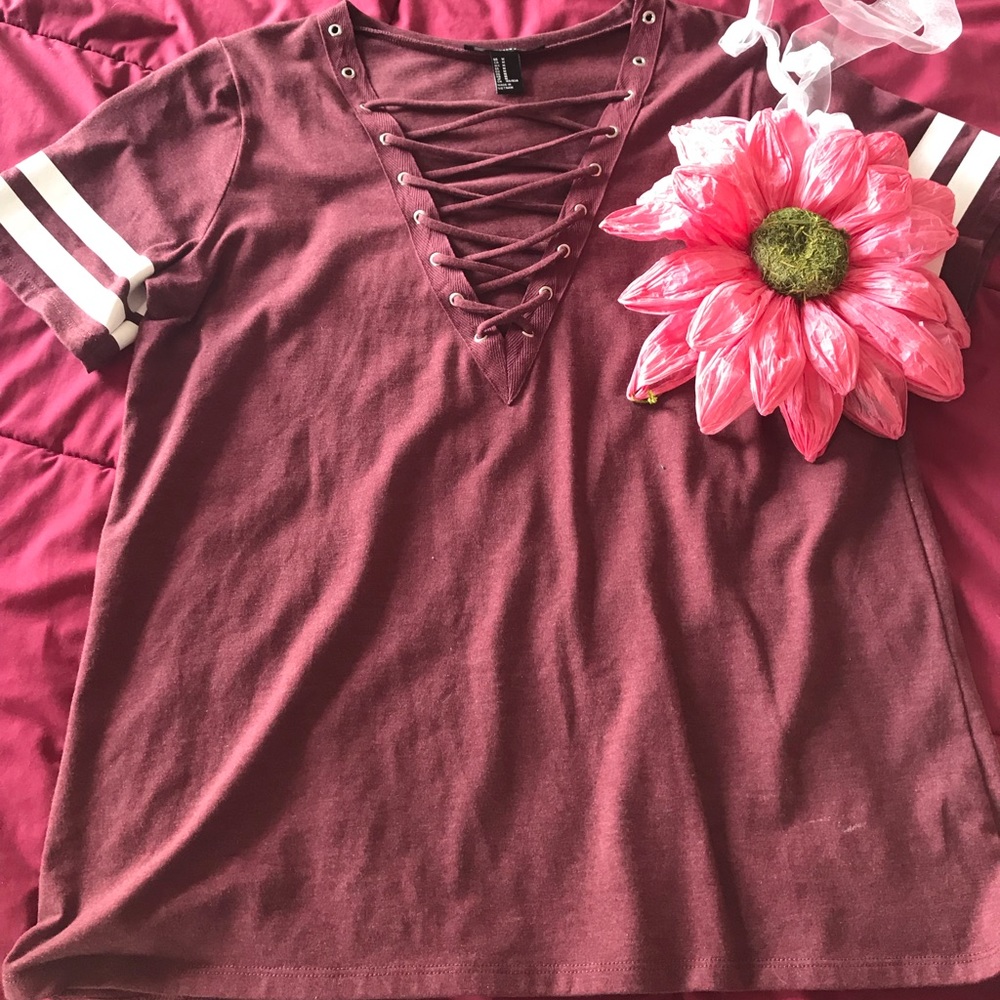Sporty v neck